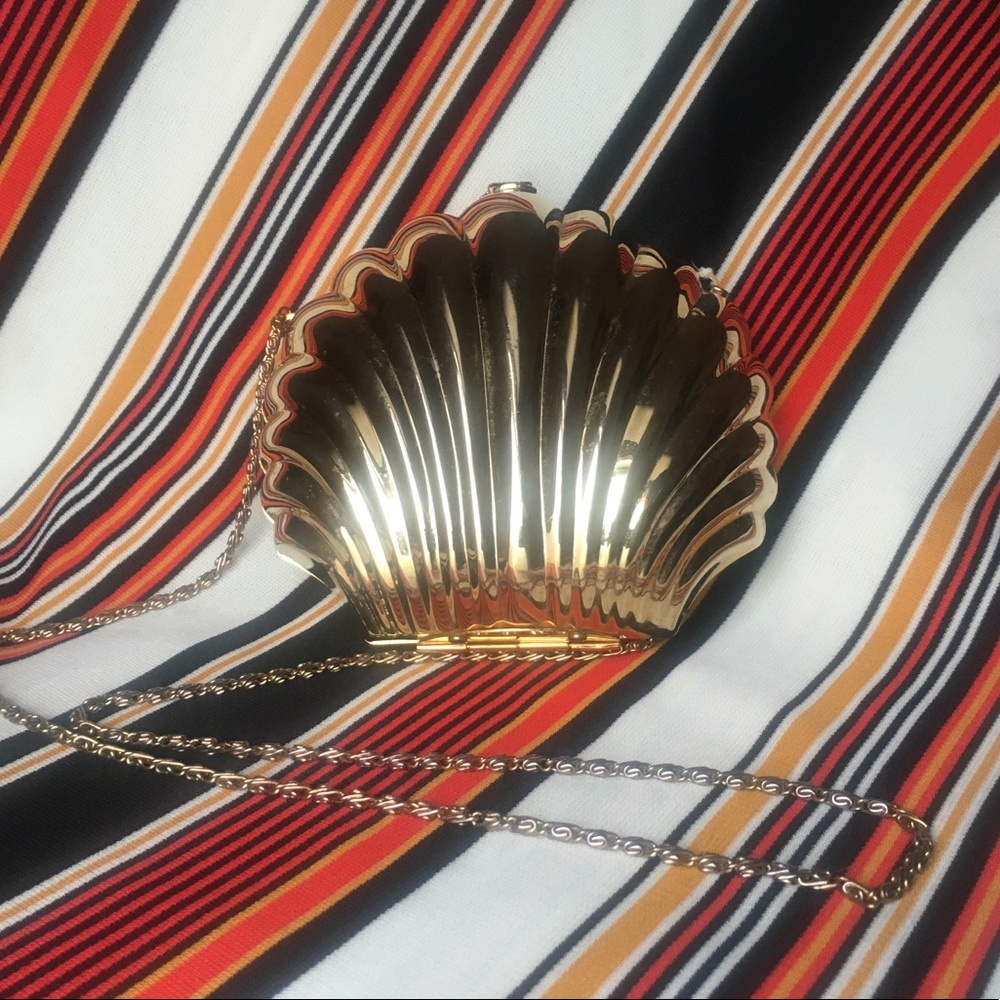 Gold Shell Vintage Evening Purse Clutch
